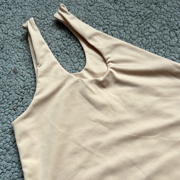 One Shoulder Cutout Front Backless Sleeveless Going Out Bodysuit - Picture 7 of 9